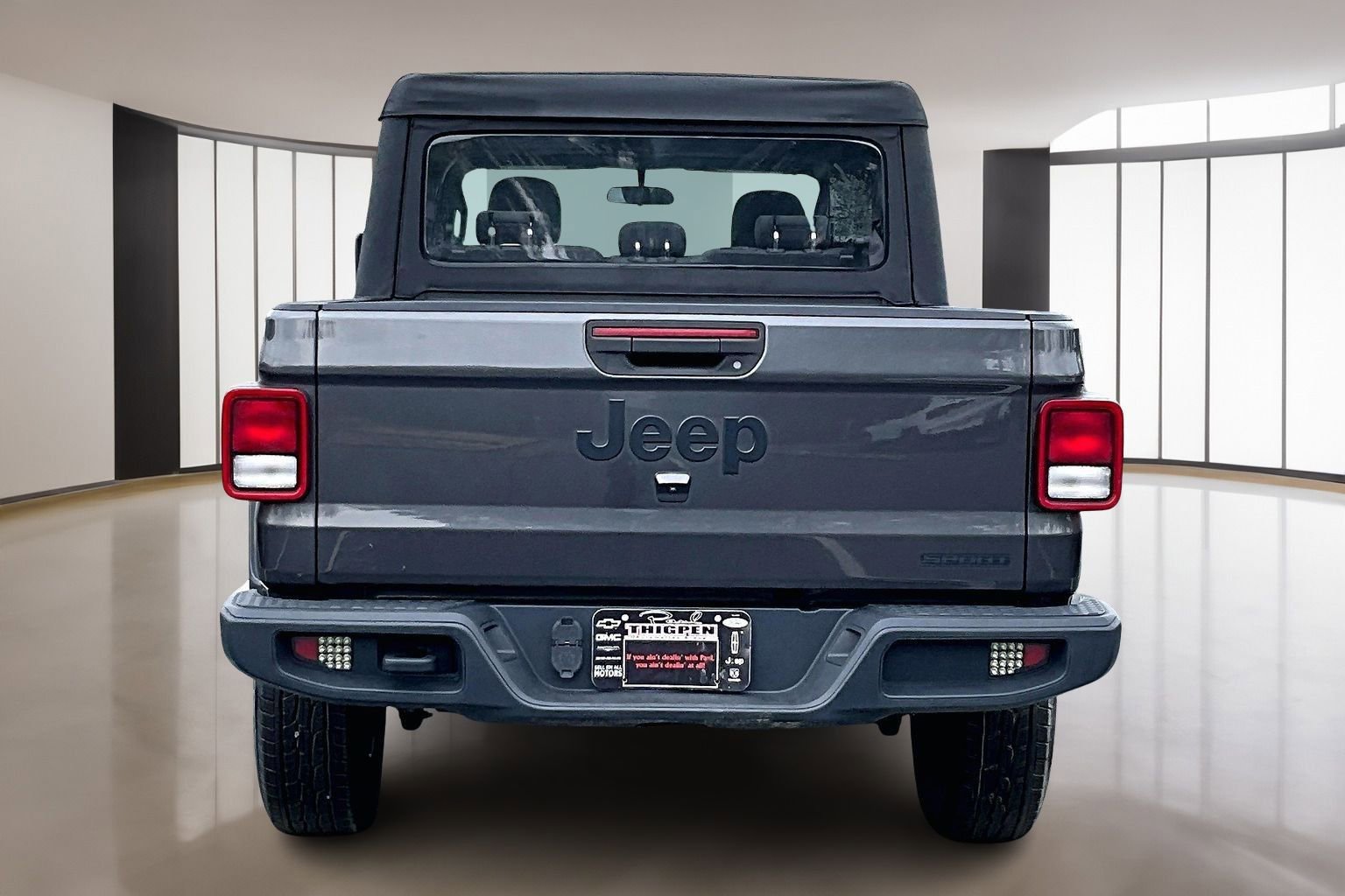 Used 2020 Jeep Gladiator Sport image 5