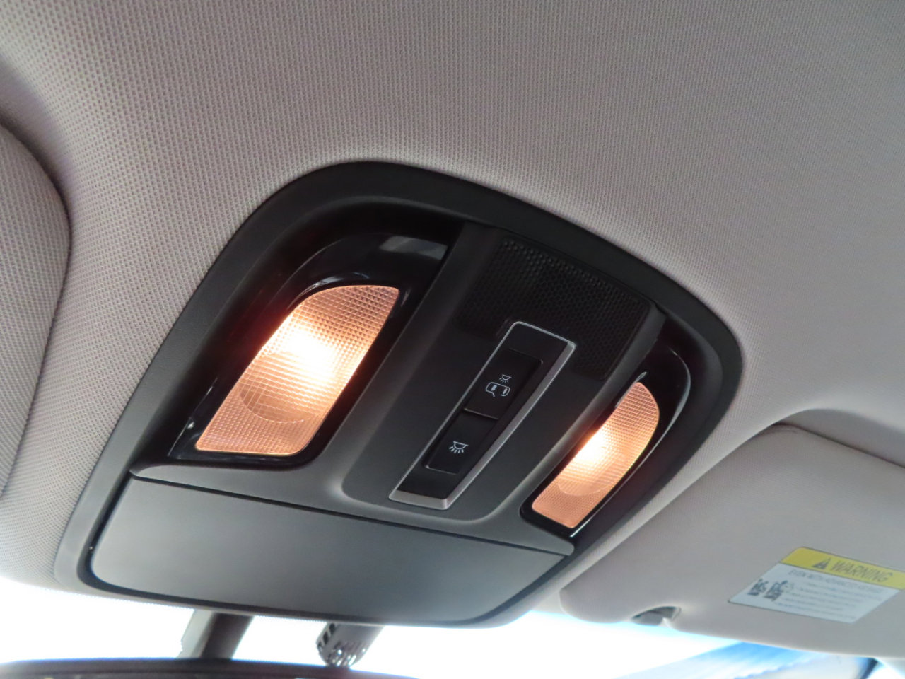 Used 2017 Kia Sorento LX w/ LX Convenience Package image 36