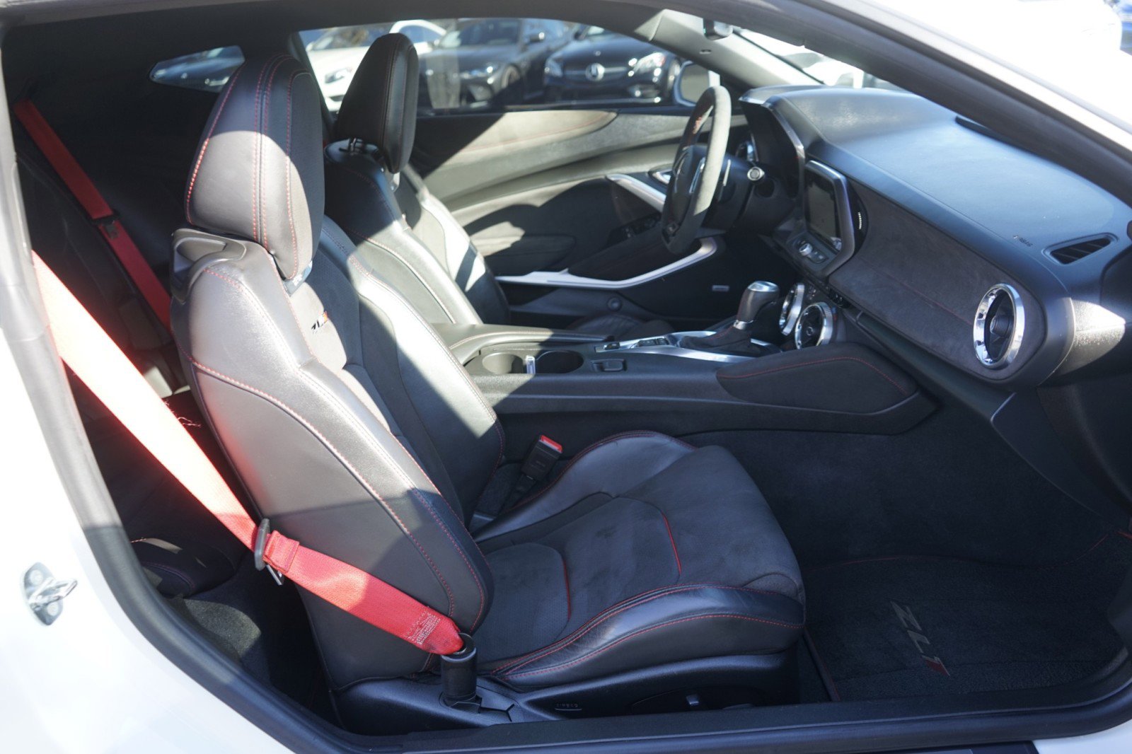 Used 2018 Chevrolet Camaro ZL1 image 17