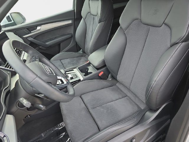 Used 2024 Audi Q5 e Premium Plus AWD/4WD image 18