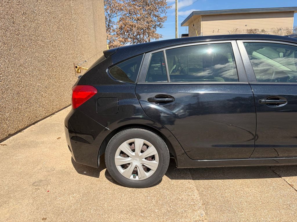 Used 2016 Subaru Impreza 2.0i image 4