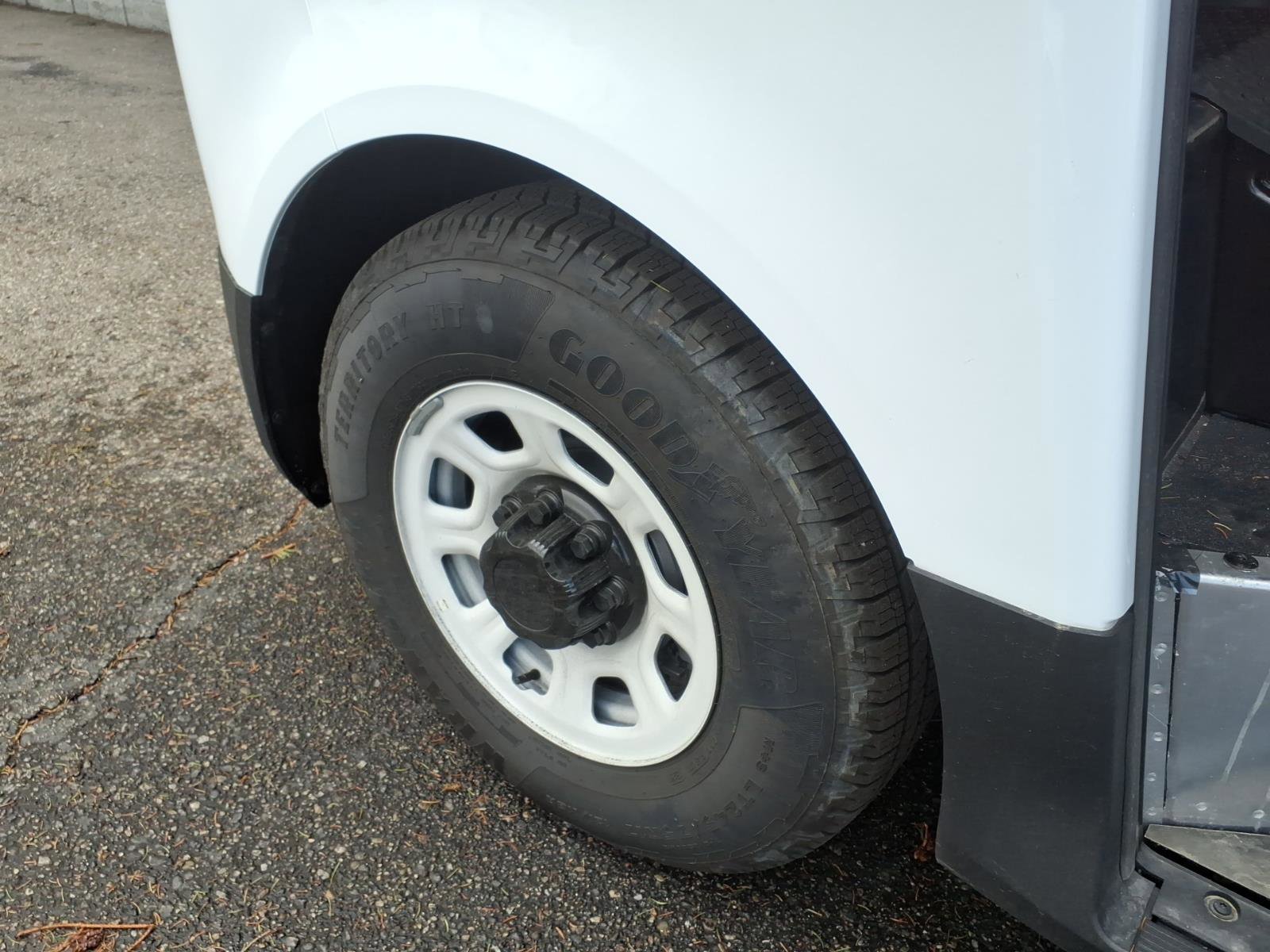 New 2026 Chevrolet Brightdrop 600 w/ Battery Pack, Extended Range AWD/4WD image 9