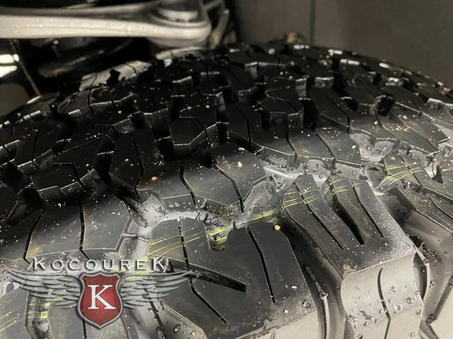 New 2025 Ford Bronco Badlands image 8