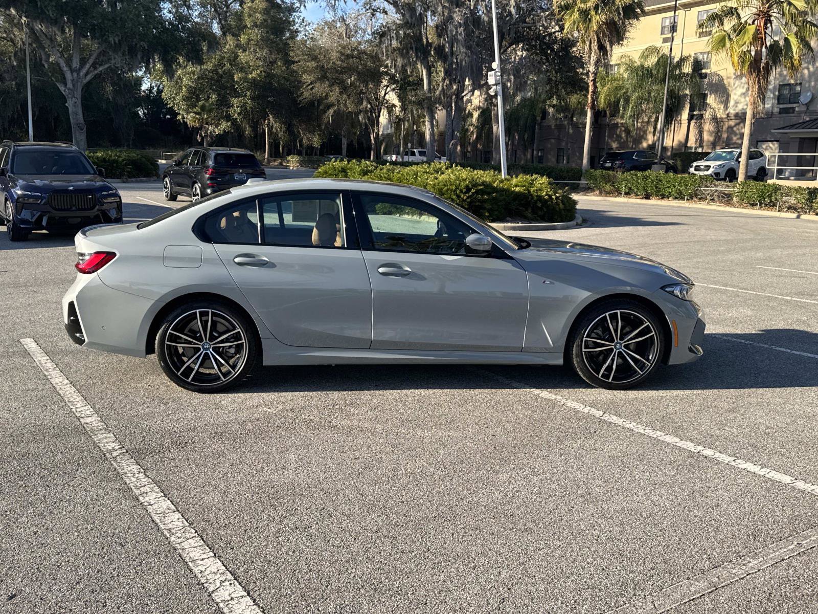 Used 2024 BMW 330e image 3