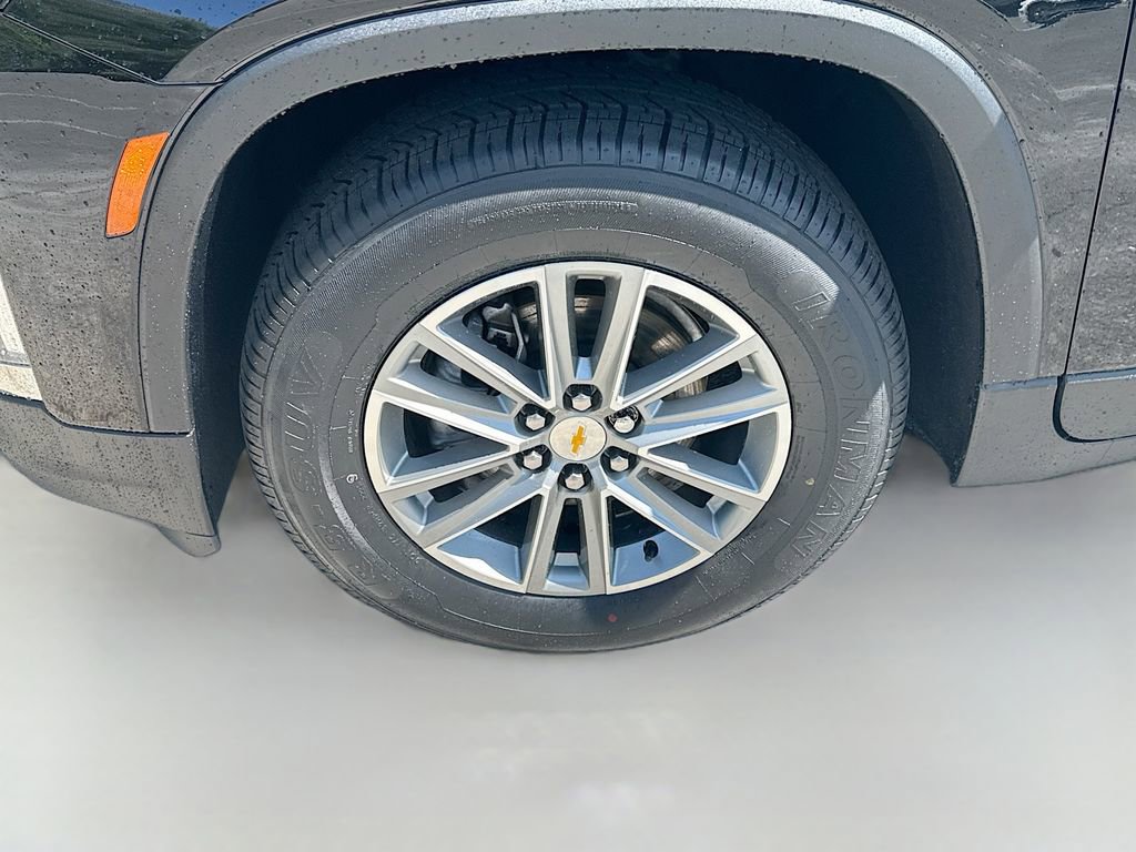 Used 2023 Chevrolet Traverse LT FWD image 30
