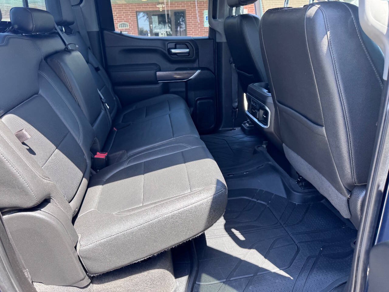 Used 2021 Chevrolet Silverado 1500 LTZ w/ Technology Package AWD/4WD image 15