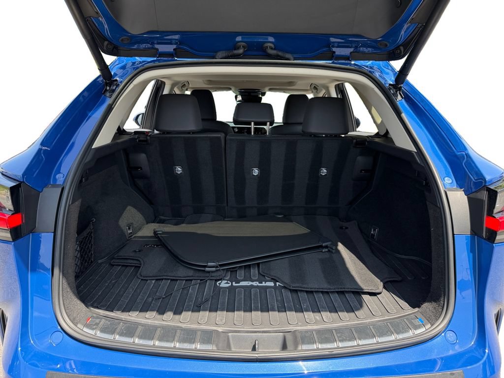 Certified 2025 Lexus NX 250 FWD w/ Accessory Package (Z2) image 10