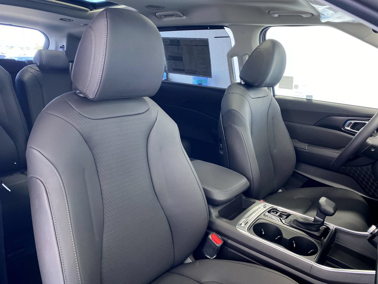 New 2026 Kia Carnival SX Prestige FWD image 32