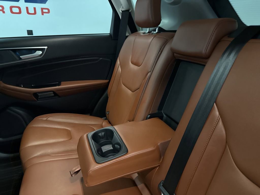 Used 2019 Ford Edge Titanium w/ Equipment Group 301A image 28