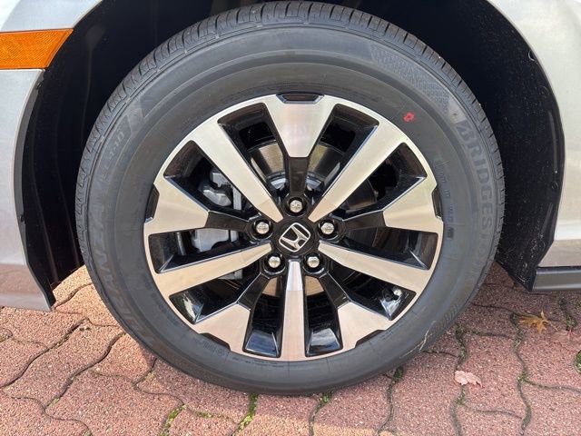 New 2026 Honda Odyssey EX-L image 4