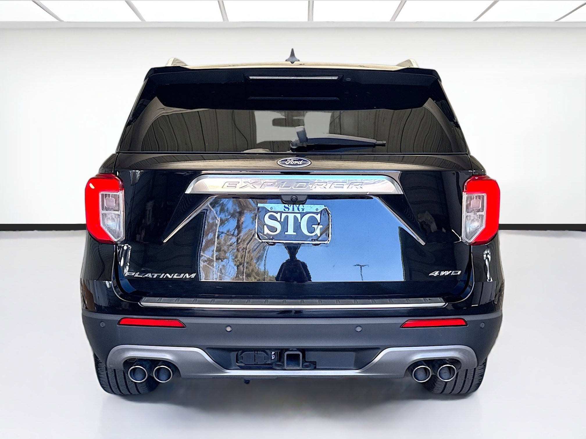 Used 2022 Ford Explorer Platinum w/ Equipment Group 601A image 5