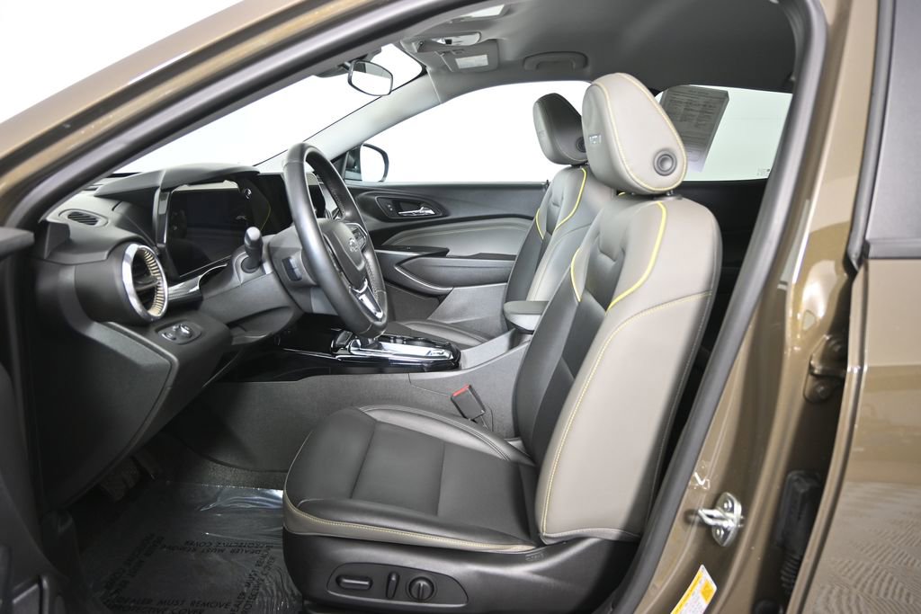 Used 2024 Chevrolet Trax ACTIV w/ Driver Confidence Package FWD image 20