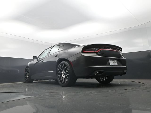 Used 2019 Dodge Charger SXT w/ Leather Interior Group RWD image 23