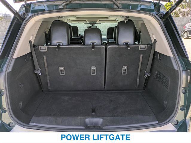 Used 2022 Nissan Pathfinder Platinum w/ Cargo Package FWD image 23