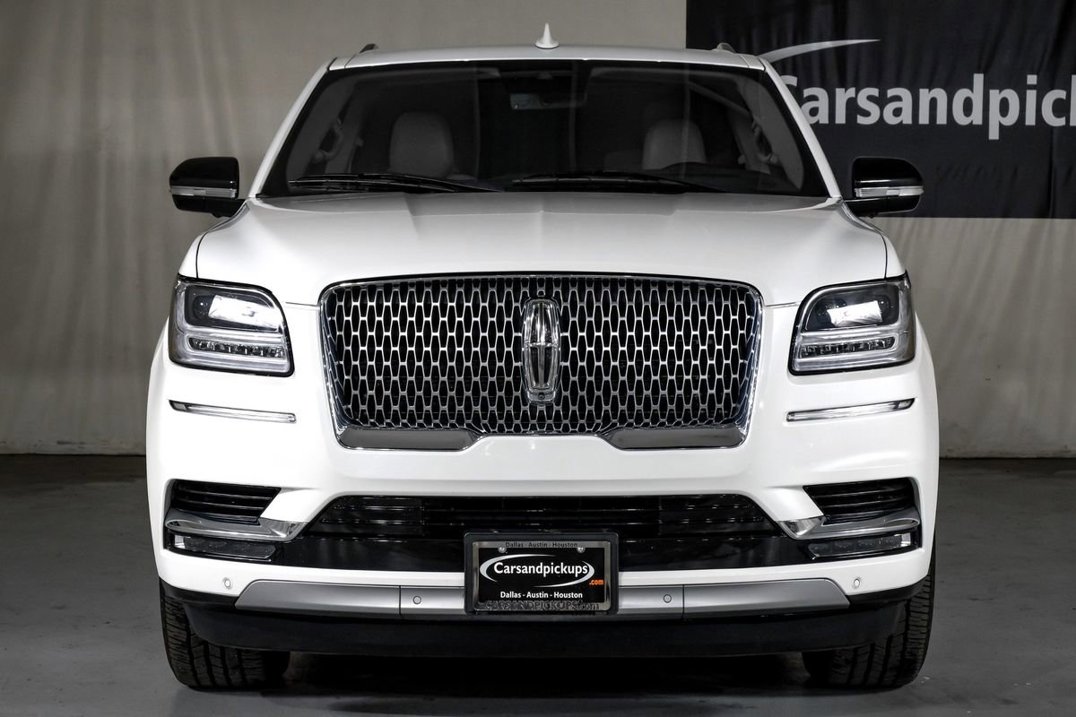 Used 2020 Lincoln Navigator L Reserve w/ Luxury Package image 3