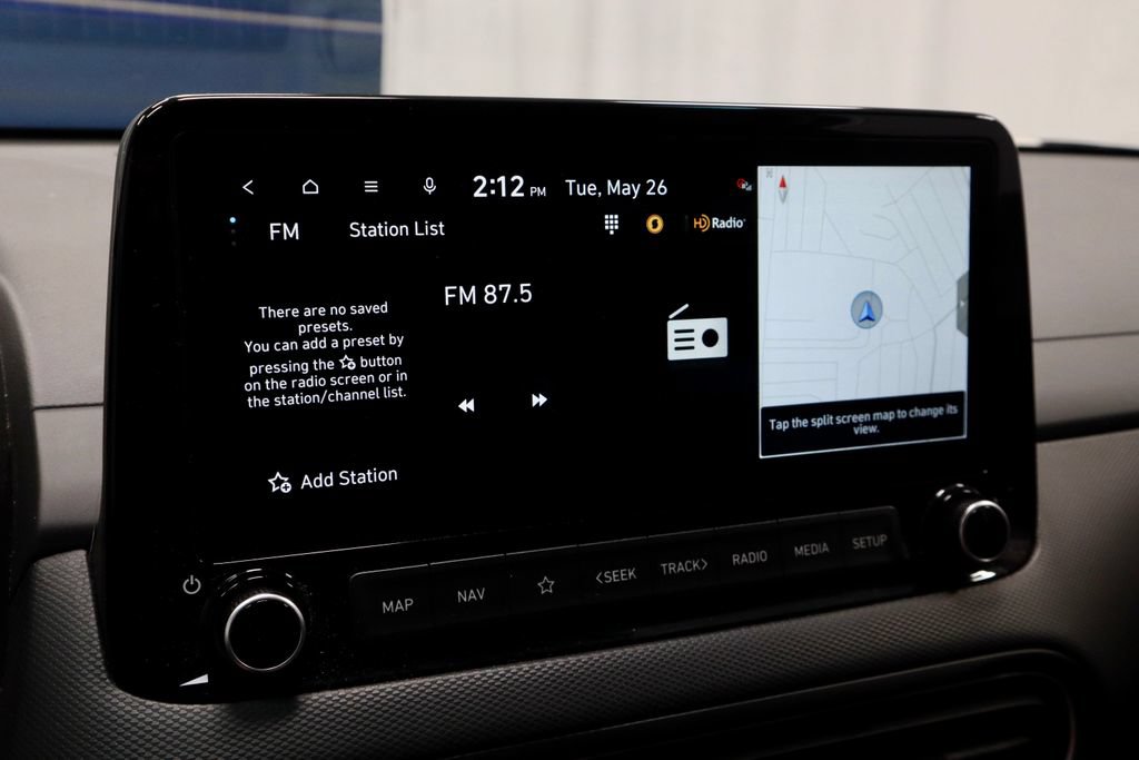 Certified 2023 Hyundai Kona Limited w/ Cargo Package FWD image 4