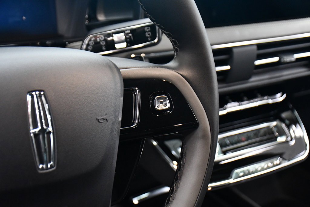 New 2026 Lincoln Corsair Premiere image 31
