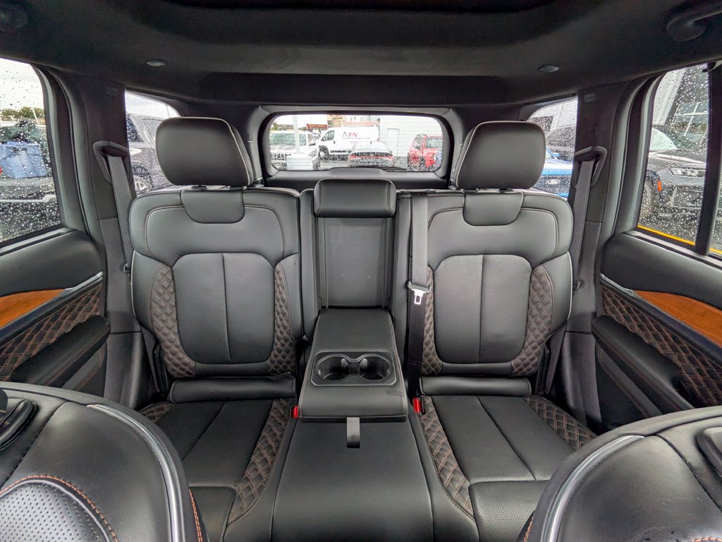 Used 2022 Jeep Grand Cherokee Summit AWD/4WD image 22