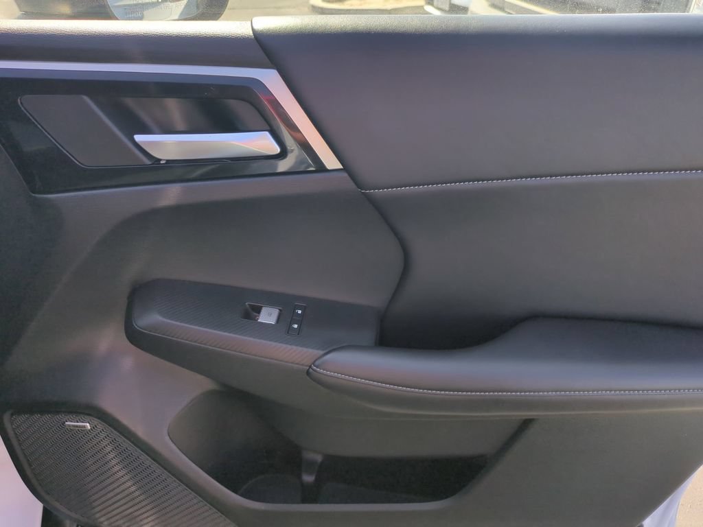 Used 2025 Mitsubishi Outlander SE AWD/4WD image 33