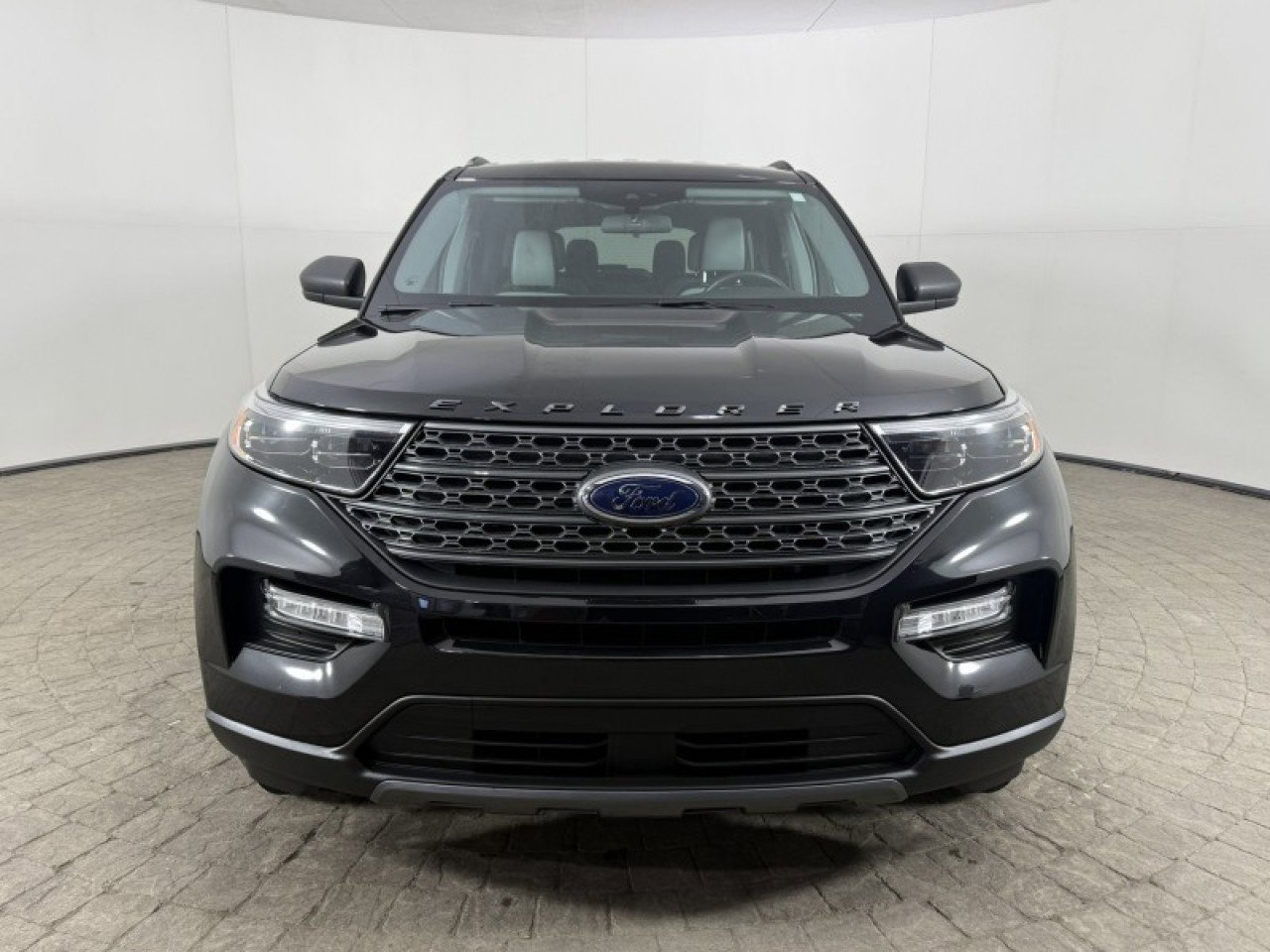 Certified 2021 Ford Explorer XLT w/ Equipment Group 202A image 2