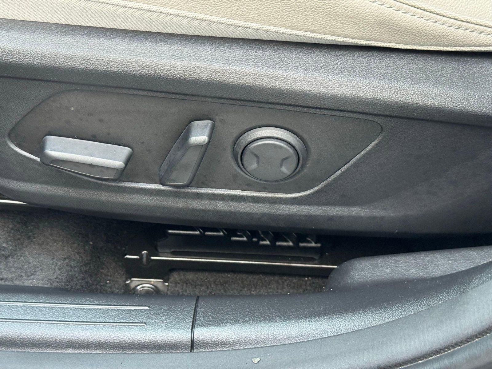 Used 2024 Hyundai Tucson Limited AWD/4WD image 22