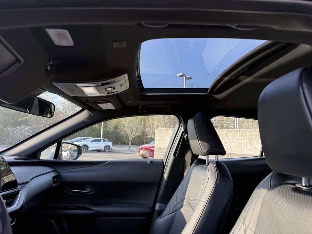 Used 2023 Lexus UX 250h F Sport w/ Accessory Package (Z2) image 20