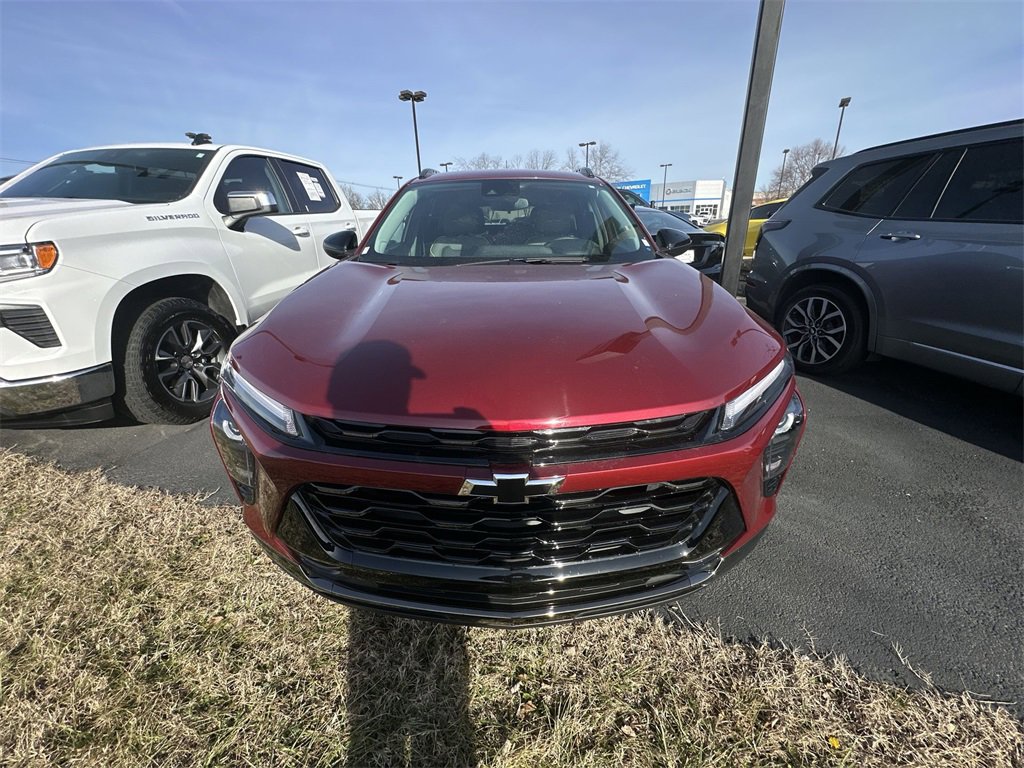 Used 2024 Chevrolet Trax ACTIV w/ Driver Confidence Package image 25