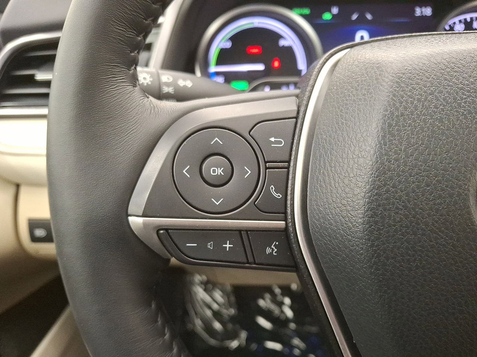 Certified 2022 Toyota Camry XLE w/ Cold Weather Package FWD image 17