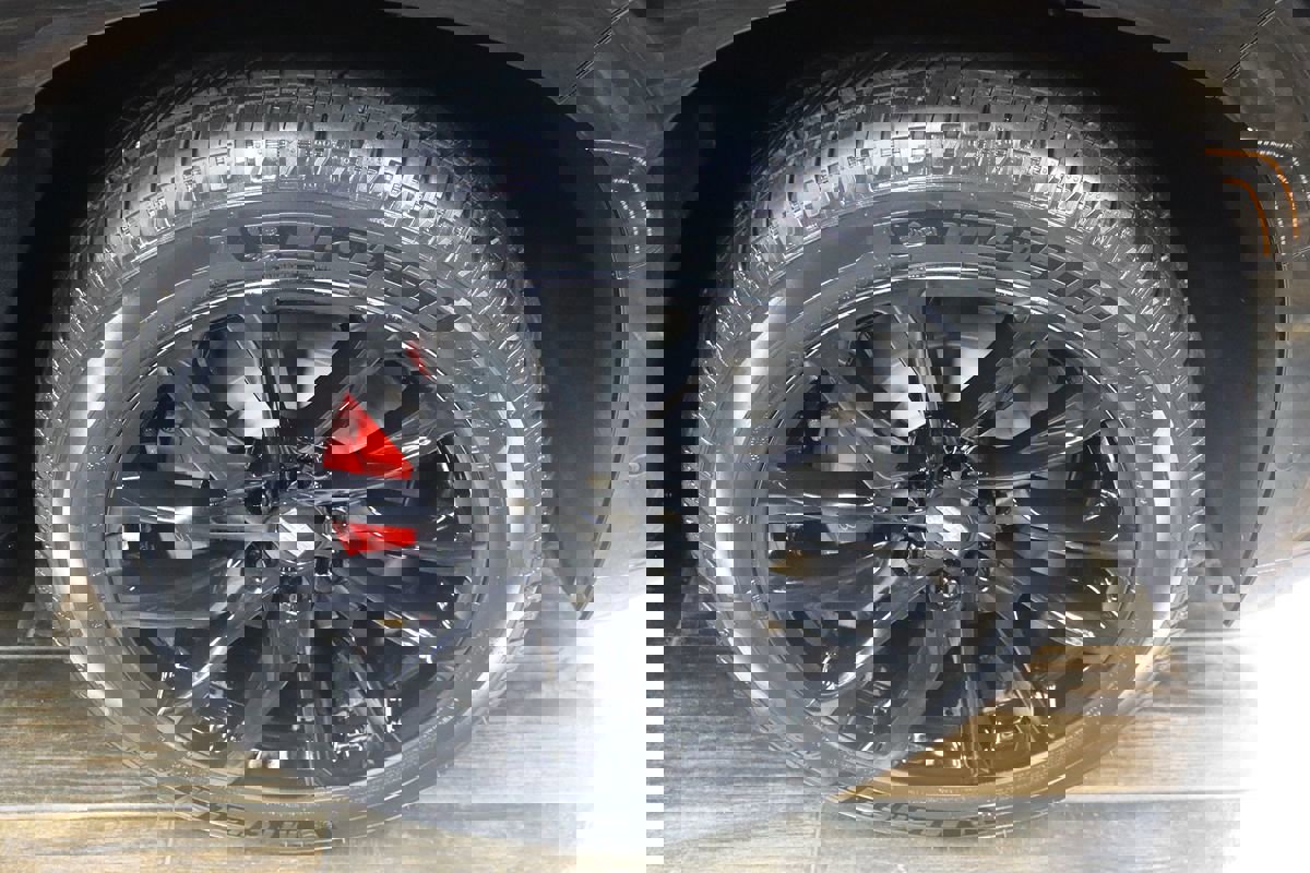 Used 2022 Cadillac Escalade Sport Platinum w/ LPO, ONYX Package image 22