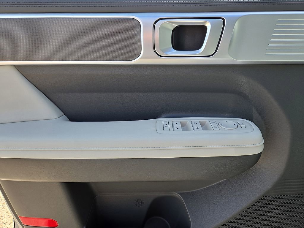 Used 2025 Hyundai Santa Fe SEL AWD/4WD image 19