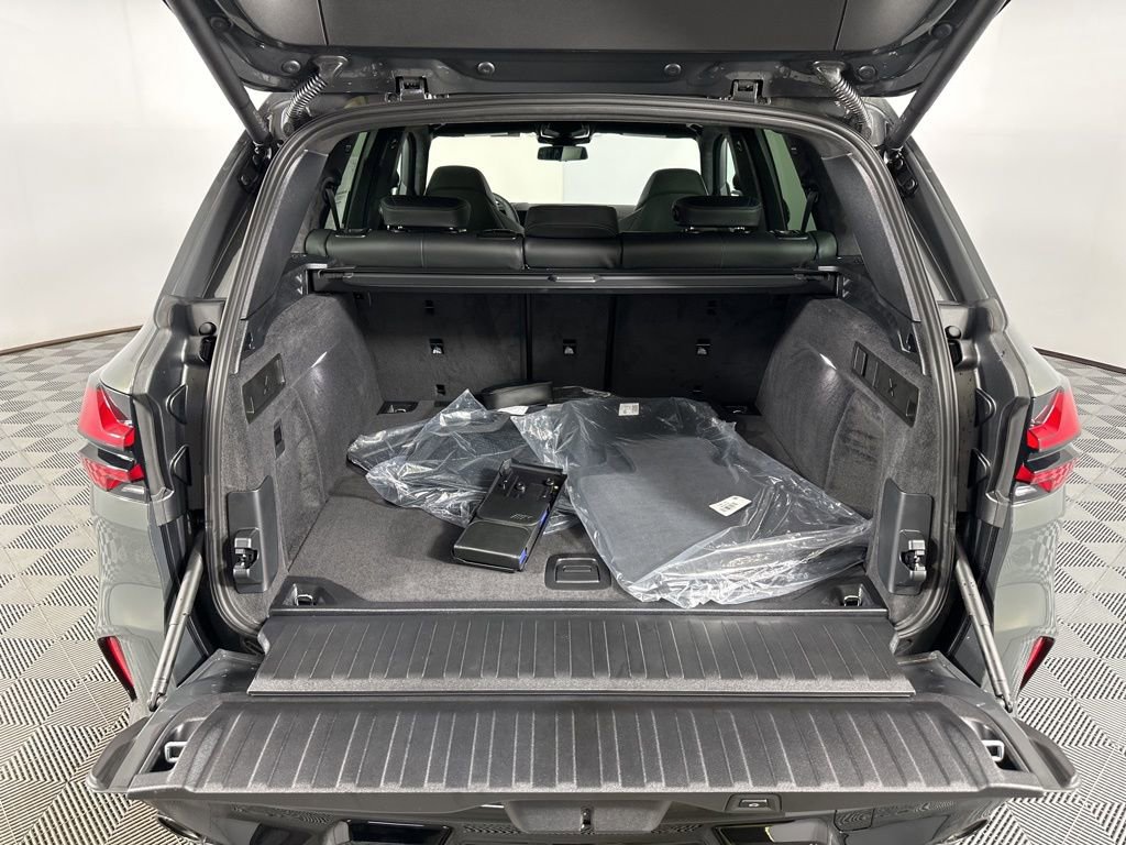 New 2026 BMW X5 M Competition w/ Executive Package image 25