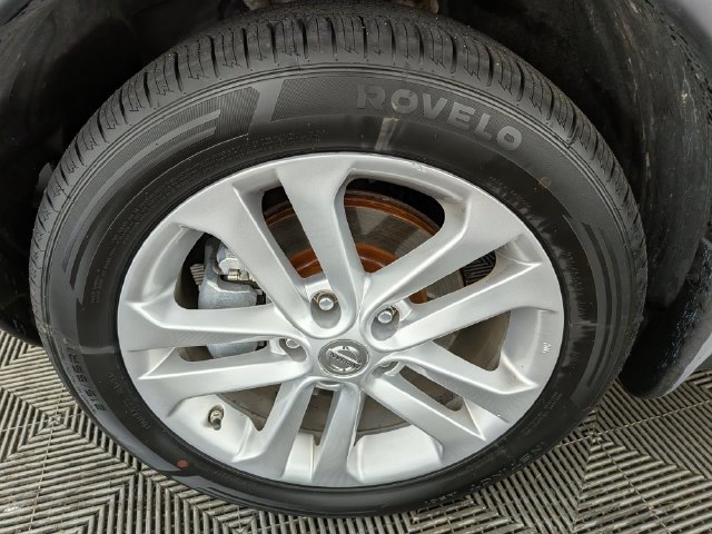 Used 2012 Nissan Juke SL AWD/4WD image 45