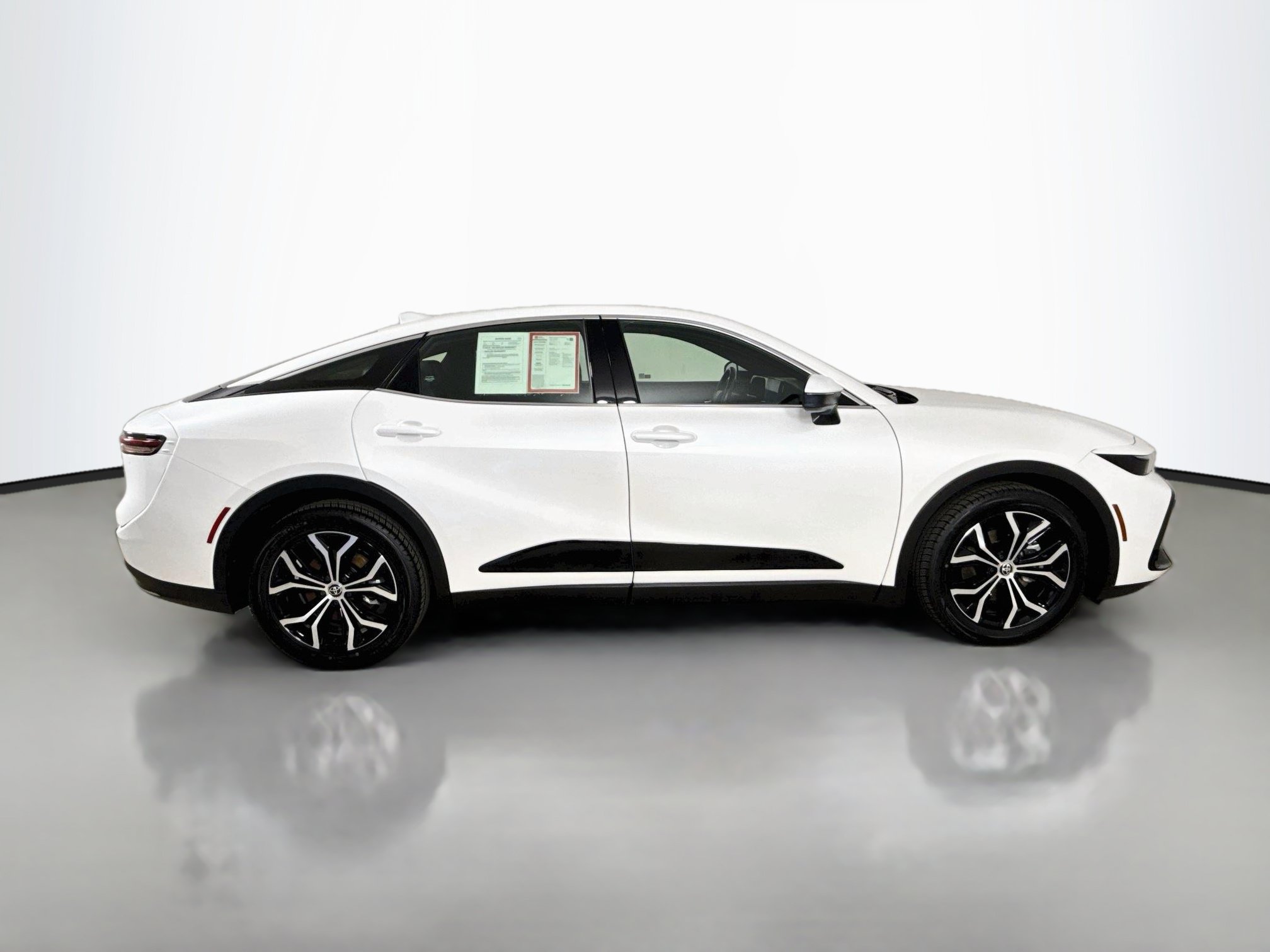 Certified 2023 Toyota Crown AWD/4WD image 9