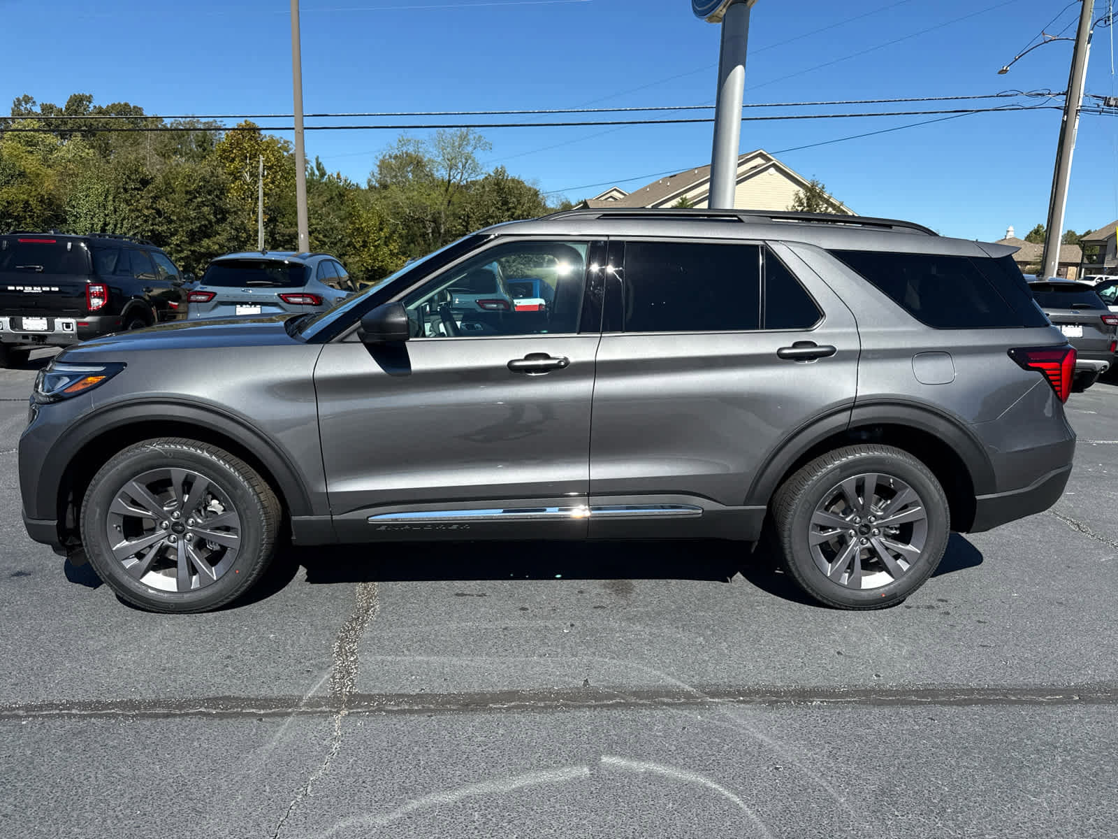 New 2025 Ford Explorer Active w/ Active Comfort Package image 31