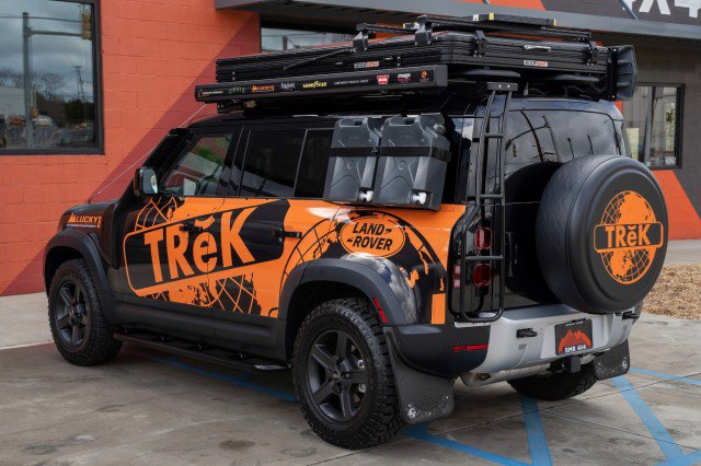 Used 2023 Land Rover Defender 110 S image 6