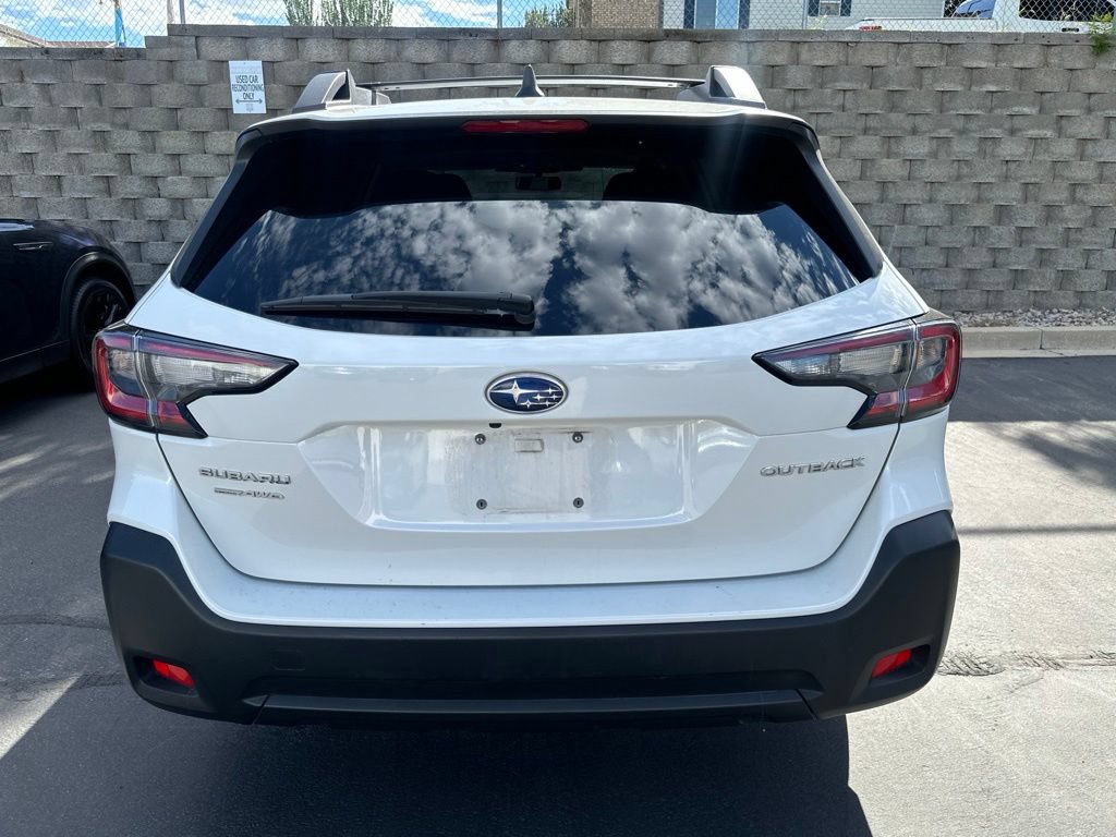 Used 2023 Subaru Outback Premium AWD/4WD image 6