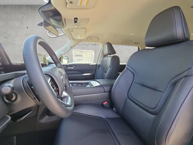 New 2026 Nissan Armada SV image 19