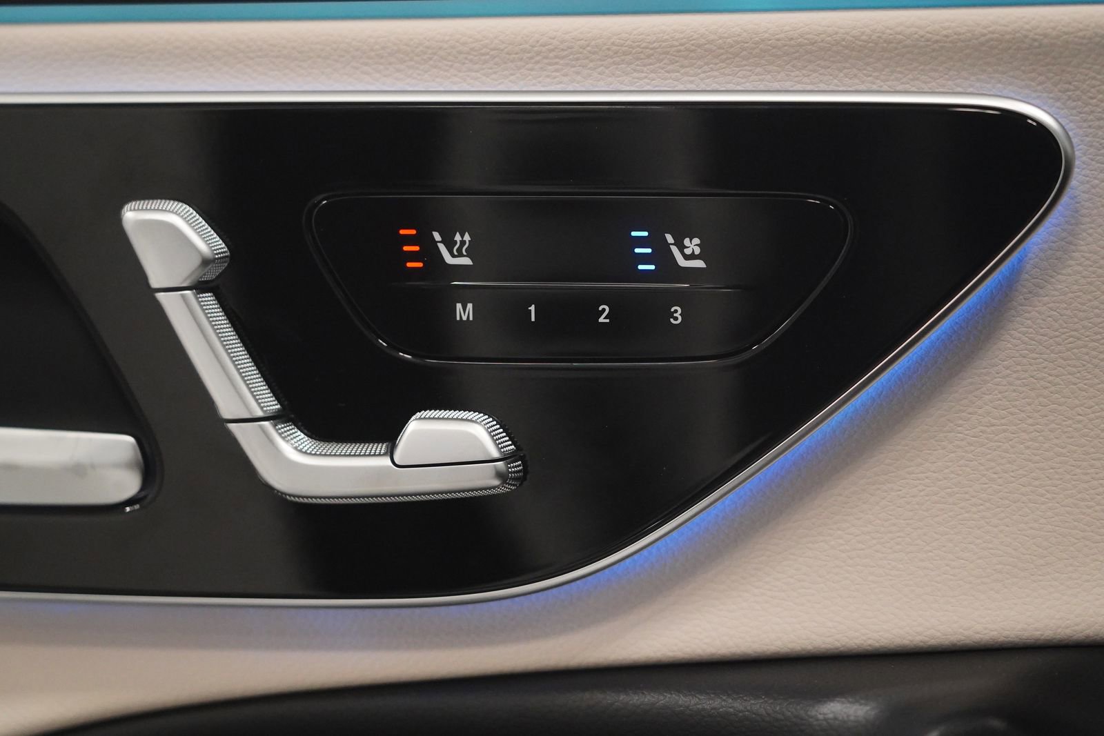 New 2026 Mercedes-Benz E 350 4MATIC Sedan image 30