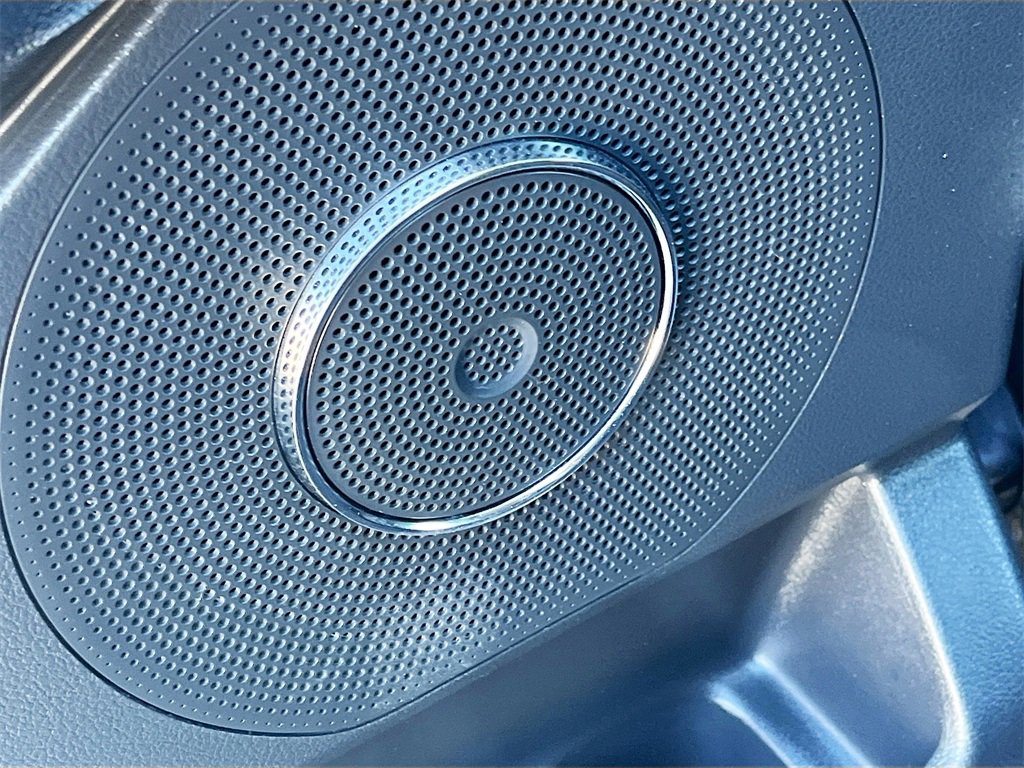 Used 2023 Ford Expedition XLT image 19