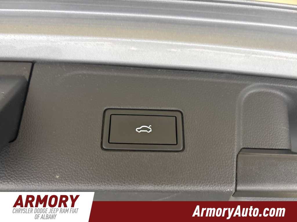 Used 2022 Volkswagen Atlas SE w/ Panoramic Sunroof Package image 34