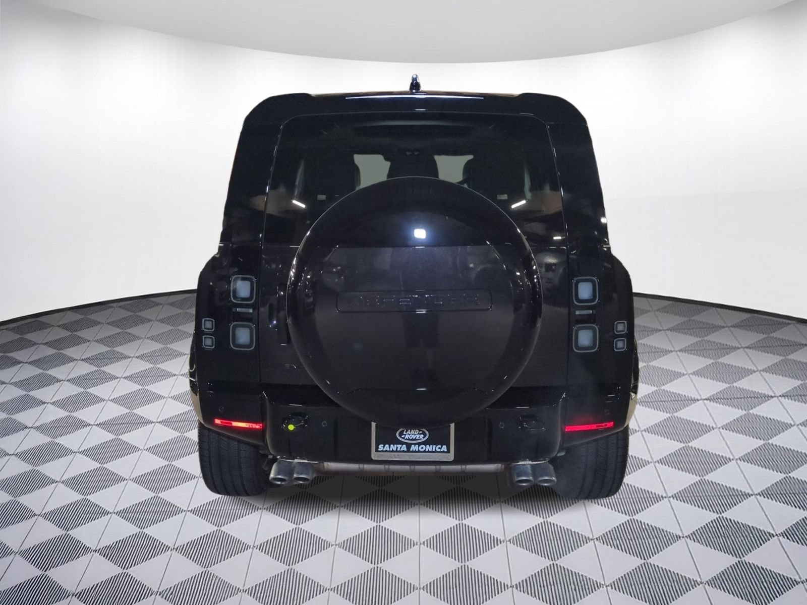 New 2026 Land Rover Defender 90 V8 AWD/4WD image 4
