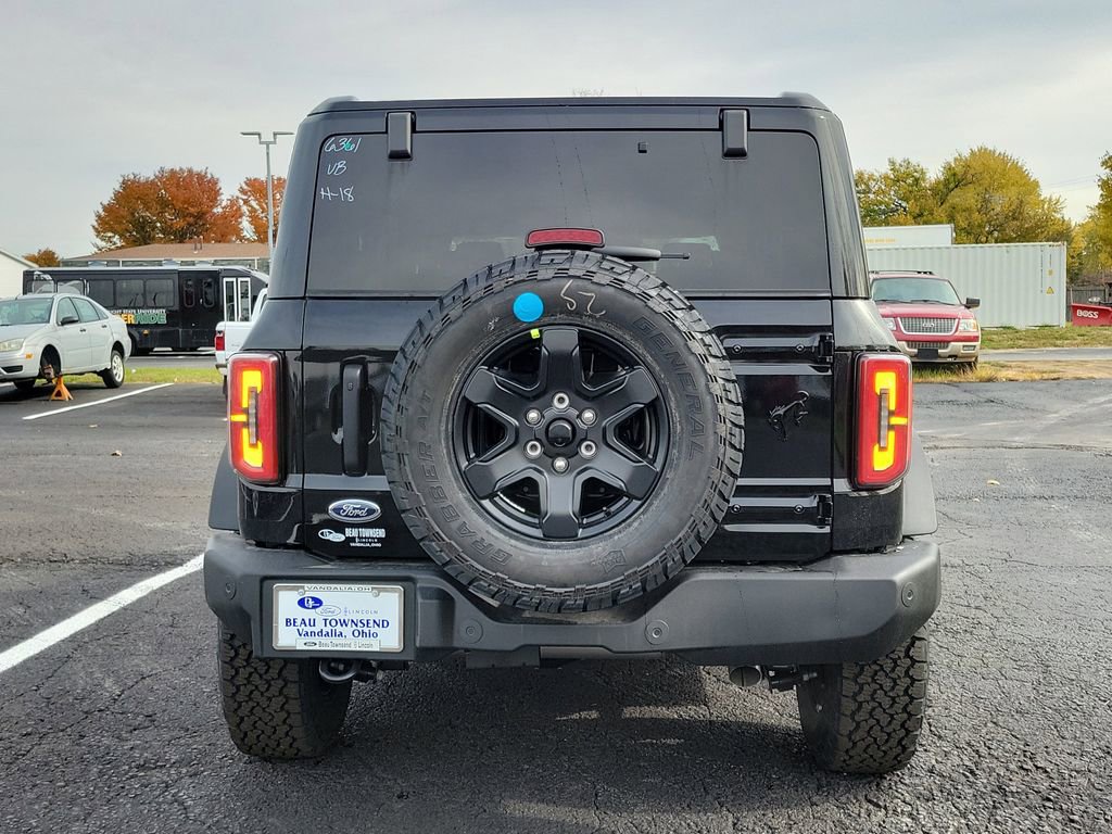 New 2025 Ford Bronco Outer Banks image 5