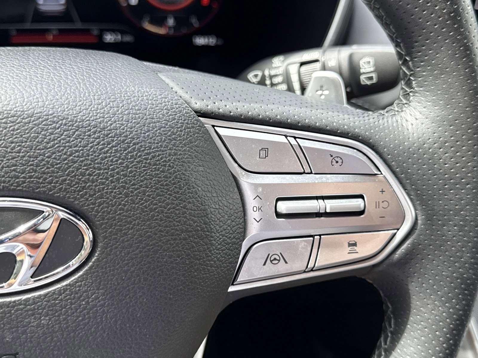 Used 2023 Hyundai Santa Fe Calligraphy image 26