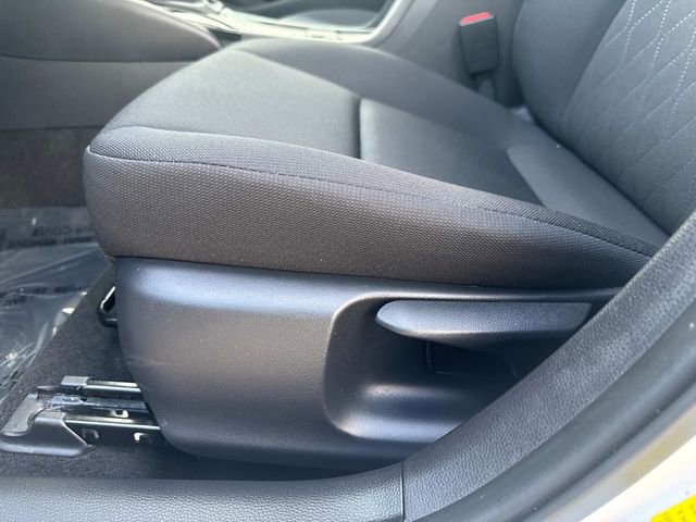 Used 2025 Toyota Corolla LE w/ LE Premium Package image 23