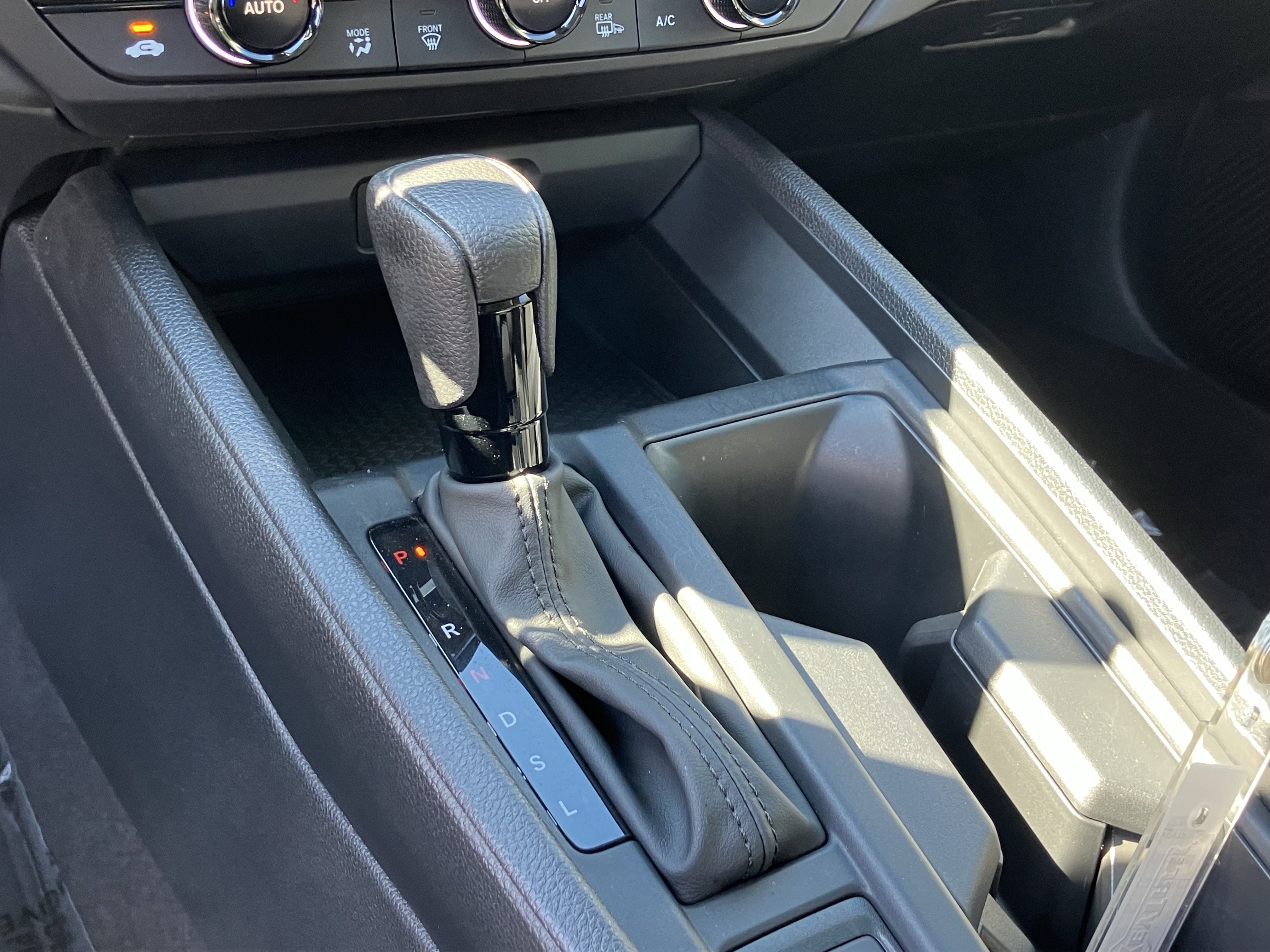 Certified 2024 Honda Accord EX image 28