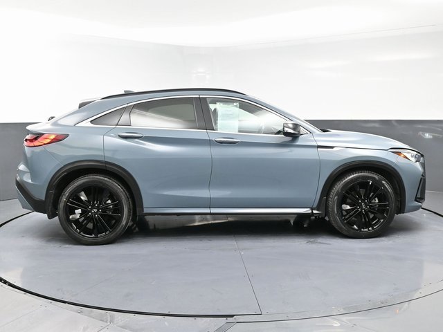Used 2023 INFINITI QX55 Luxe w/ Cargo Package image 8
