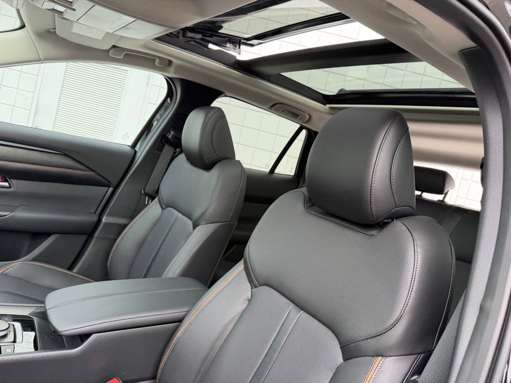 New 2026 MAZDA CX-50 AWD 2.5 Hybrid w/ Cargo Package image 18