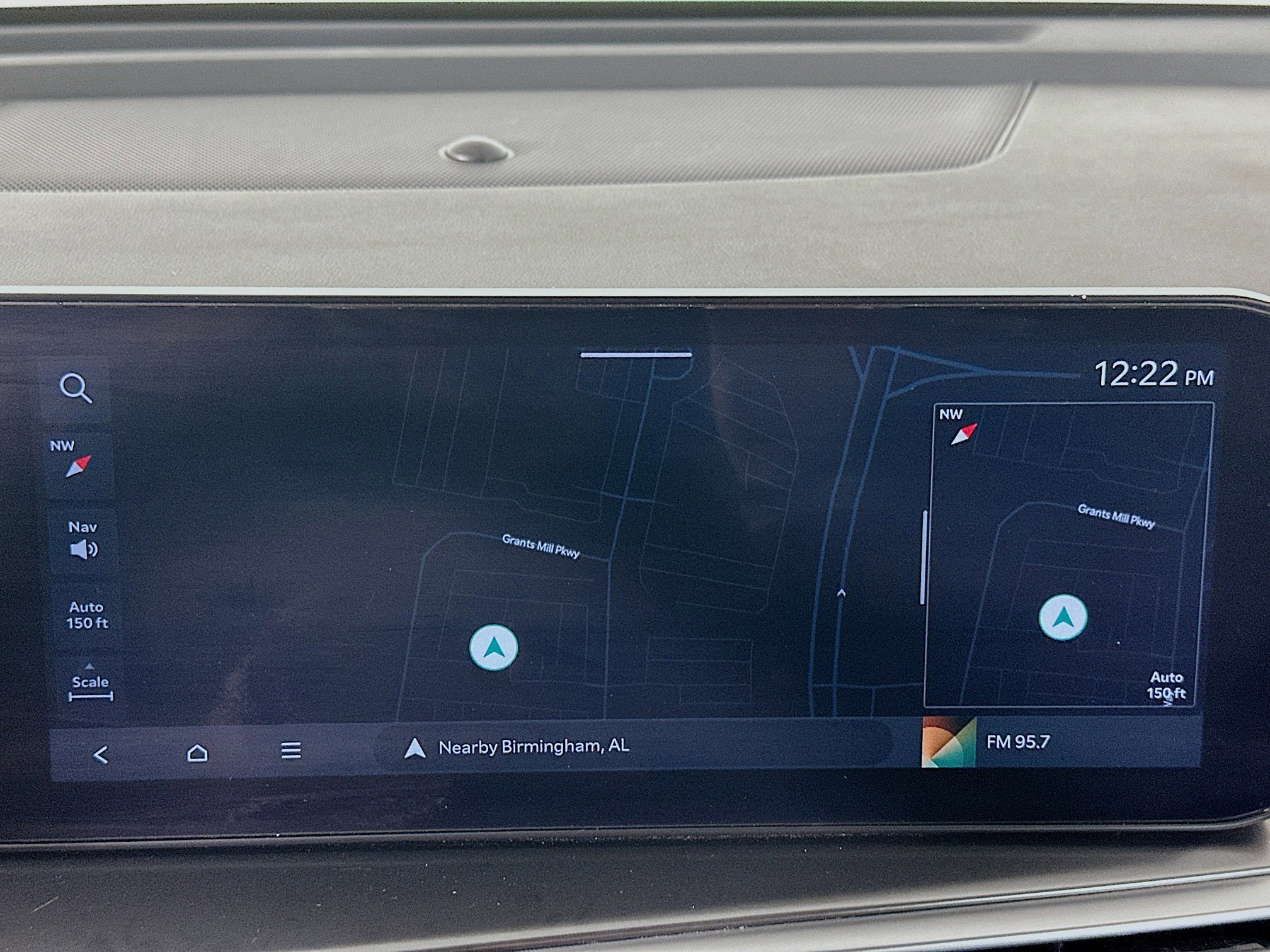 Used 2024 Kia Sorento S image 22