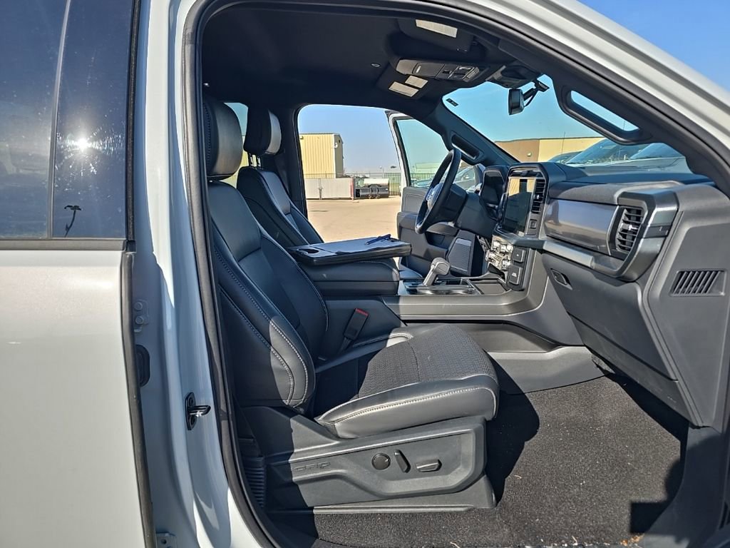 Used 2025 Ford F150 Lariat image 12