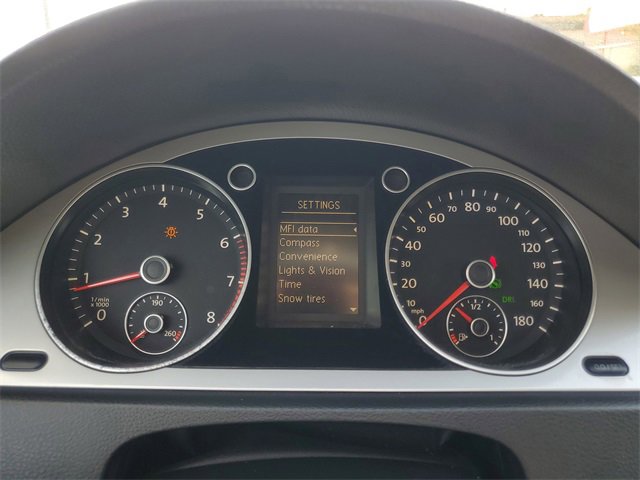 Used 2010 Volkswagen CC Sport image 18